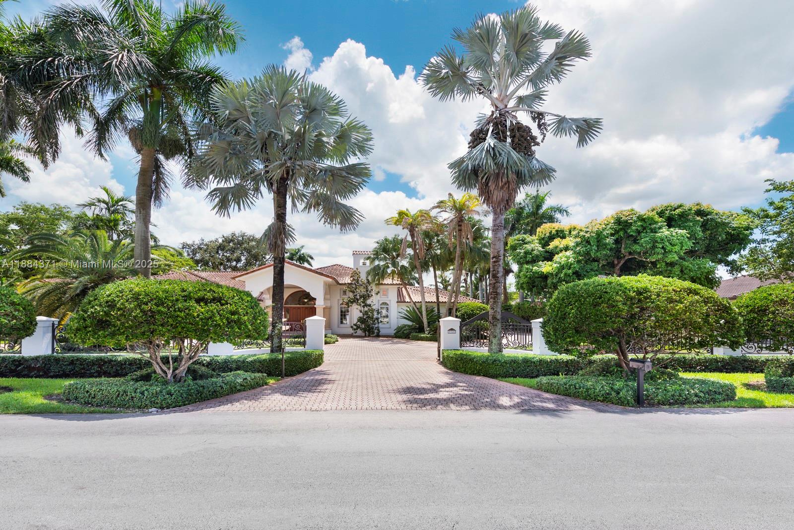 9360 SW 66th St Miami, FL 33173