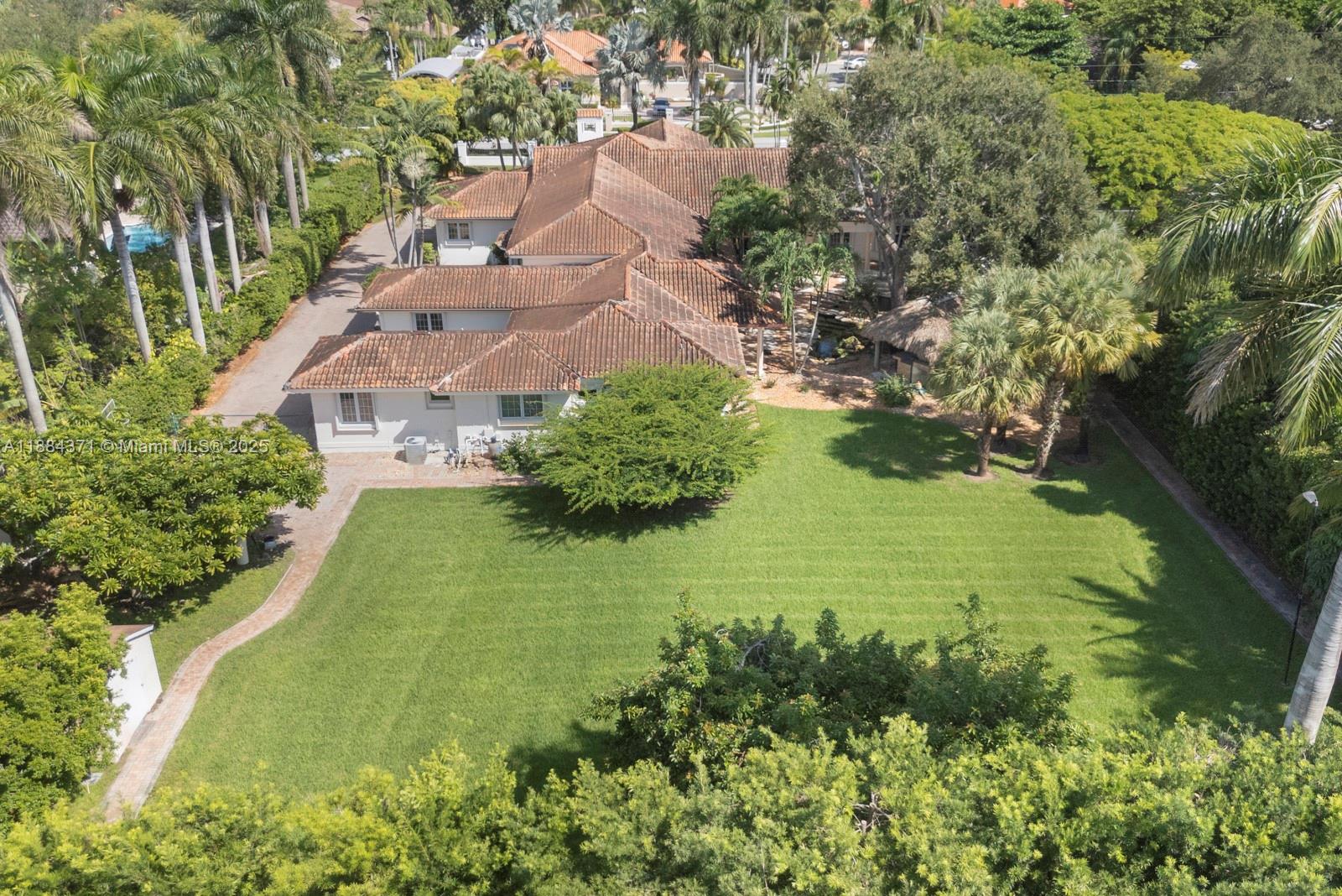 9360 SW 66th St Miami, FL 33173