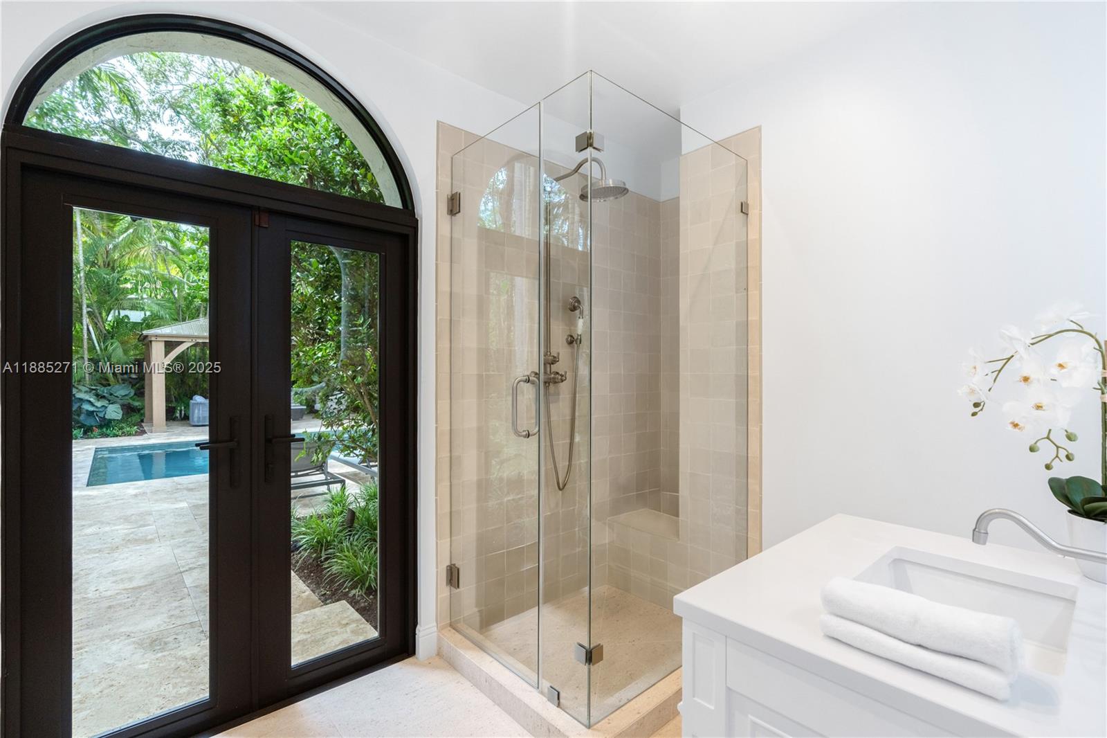 3700 Hibiscus St Miami, FL 33133