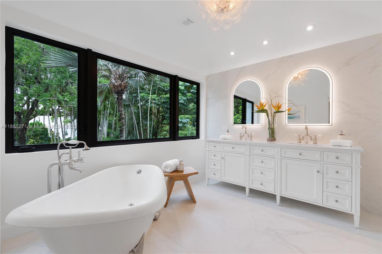 3700 Hibiscus St Miami, FL 33133