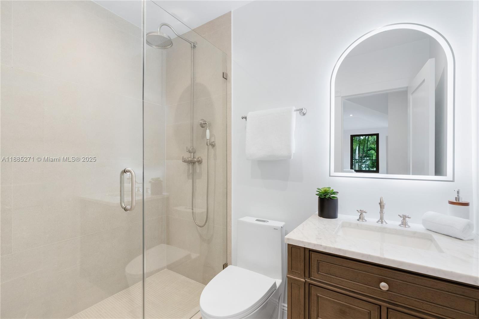 3700 Hibiscus St Miami, FL 33133