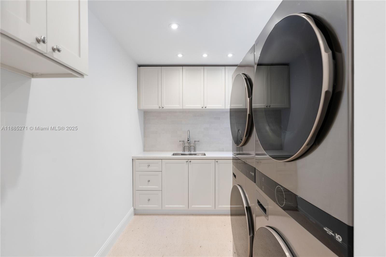 3700 Hibiscus St Miami, FL 33133