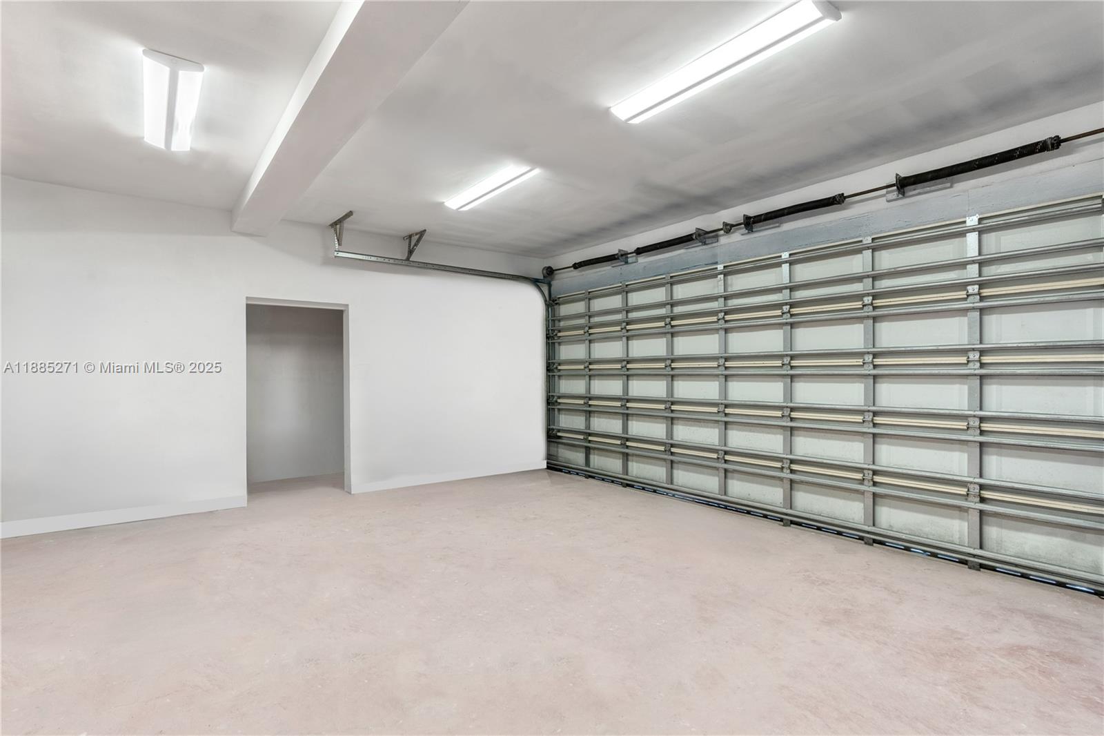 3700 Hibiscus St Miami, FL 33133