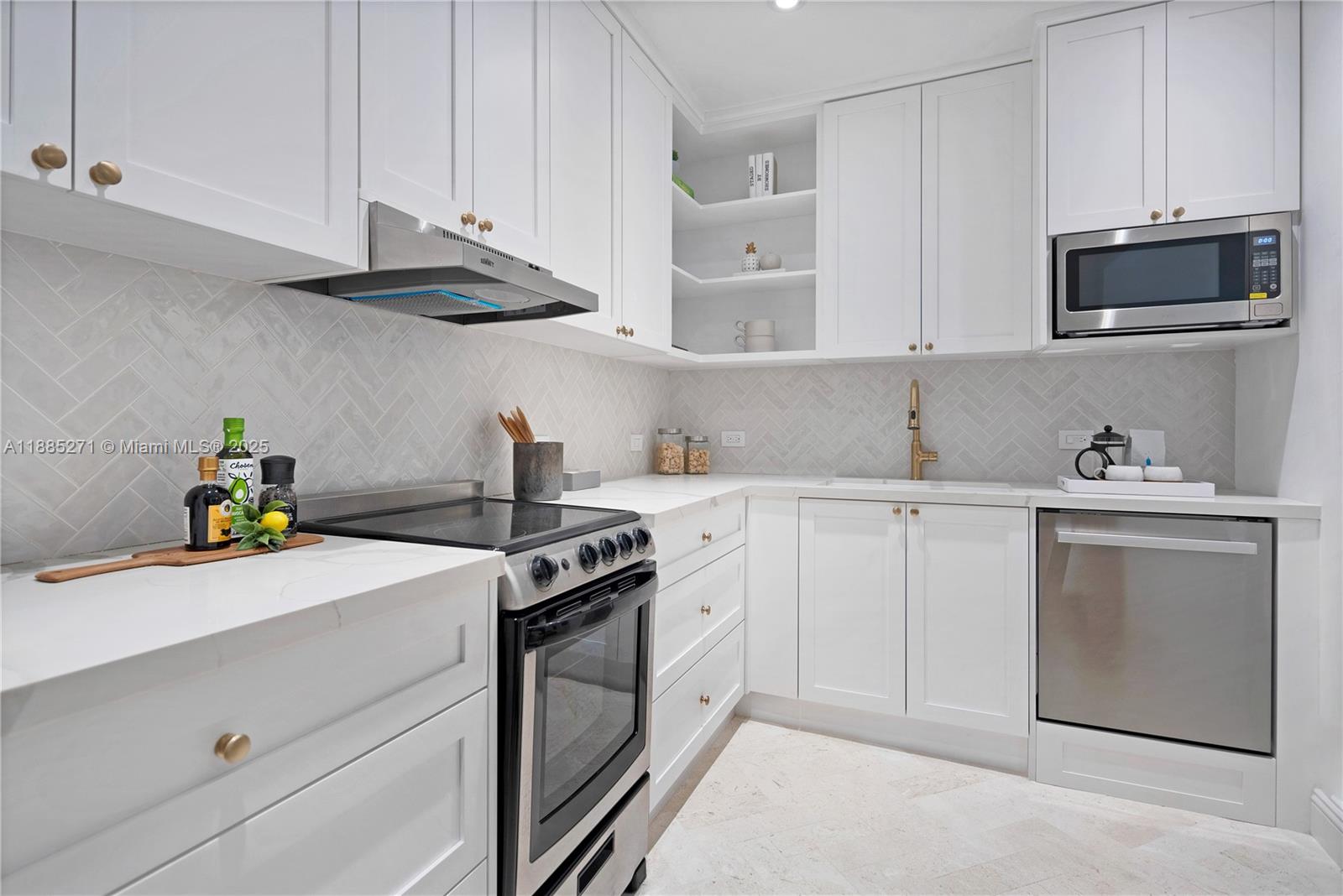 3700 Hibiscus St Miami, FL 33133