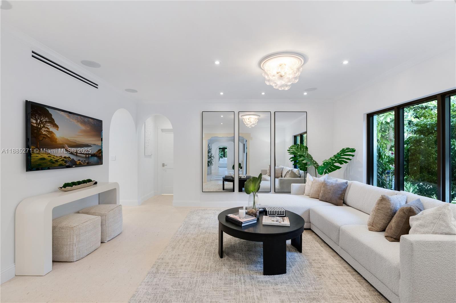 3700 Hibiscus St Miami, FL 33133