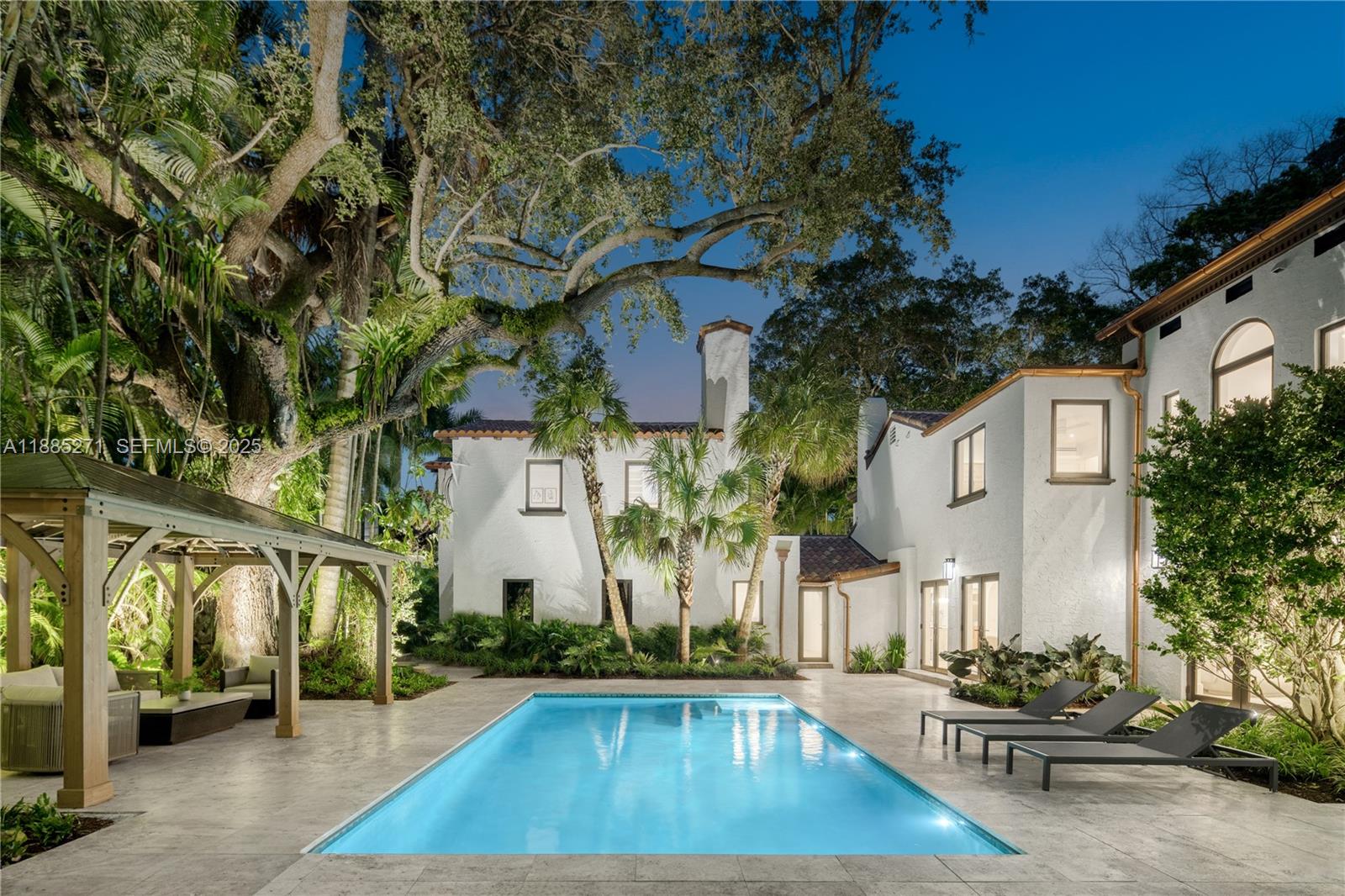 3700 Hibiscus St Miami, FL 33133