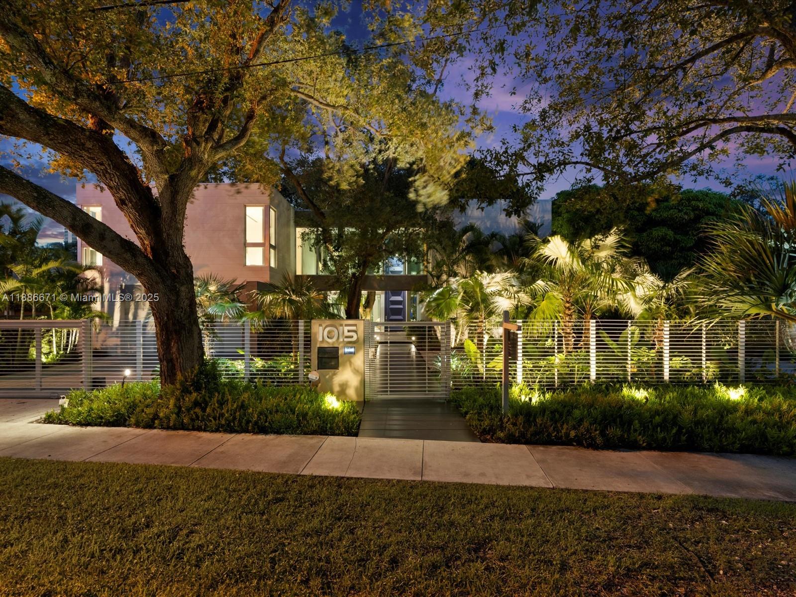1015 N Rio Vis Blvd Fort Lauderdale, FL 33301 1015 N Rio Vis Blvd Fort Lauderdale, FL 33301