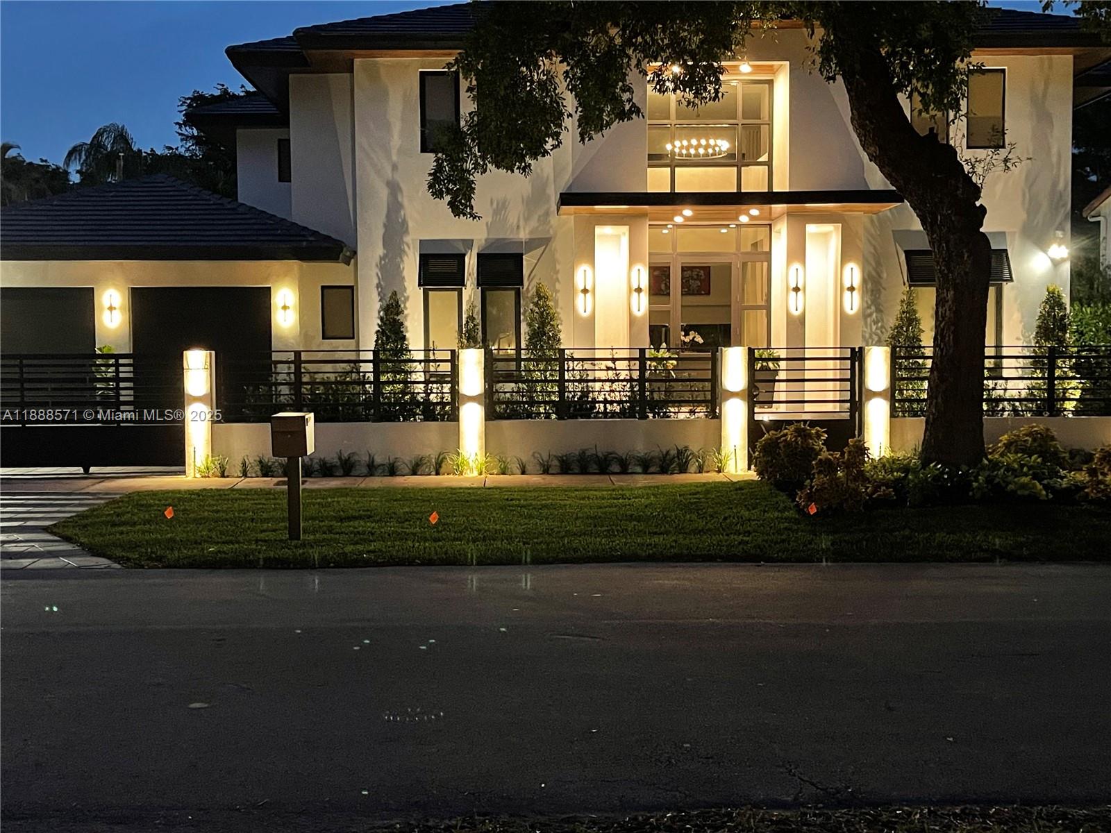 1515 Urbino Ave Coral Gables, FL 33146 1515 Urbino Ave Coral Gables, FL 33146