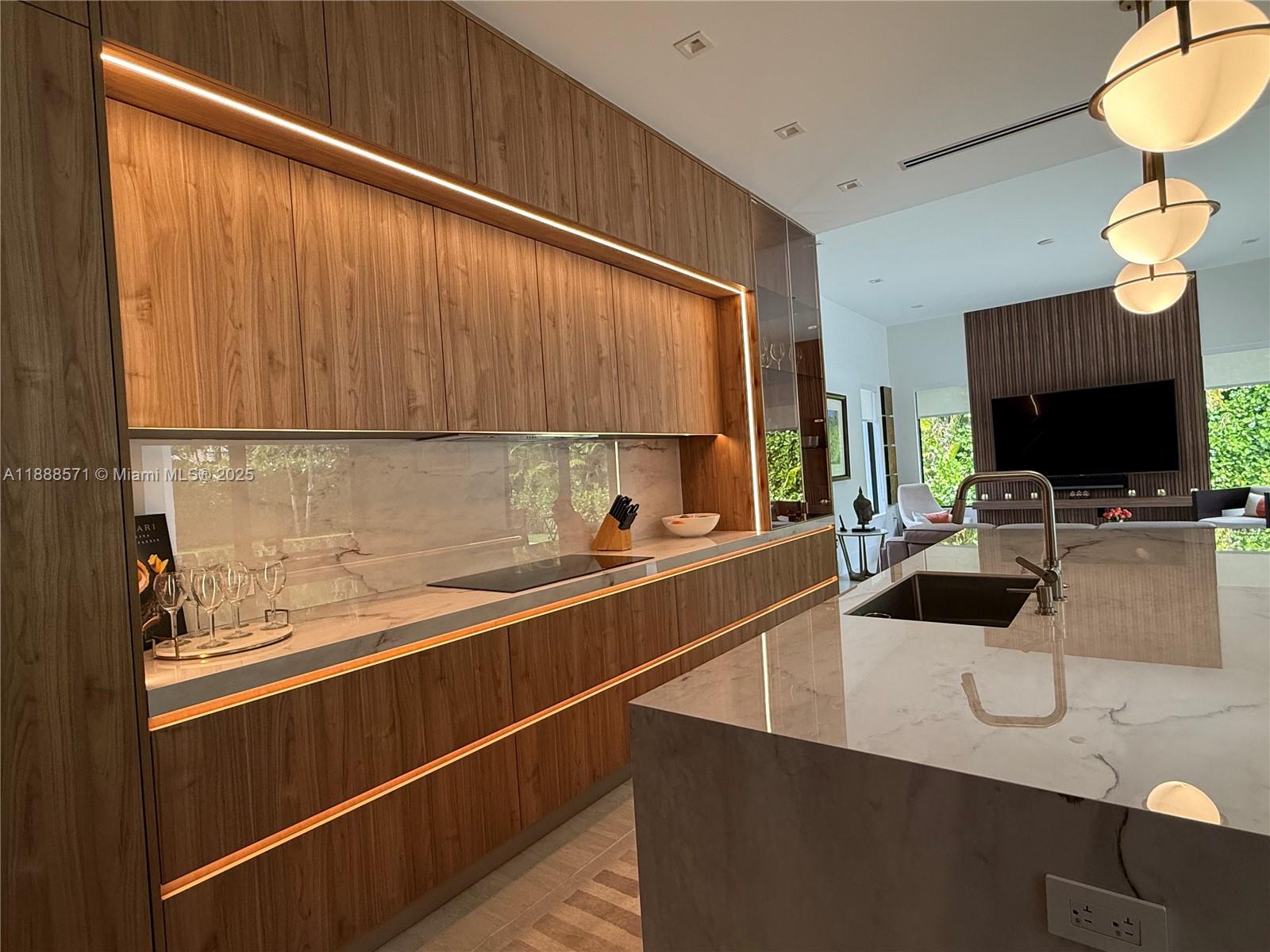 1515 Urbino Ave Coral Gables, FL 33146 1515 Urbino Ave Coral Gables, FL 33146