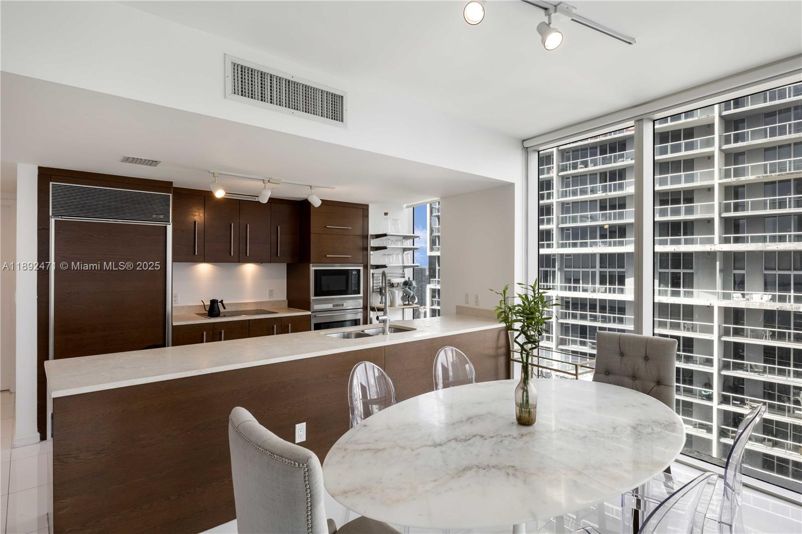 image Icon Brickell5