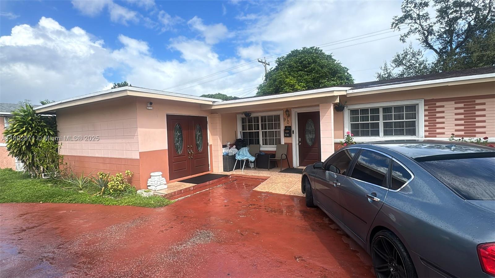 901 NW 199th St