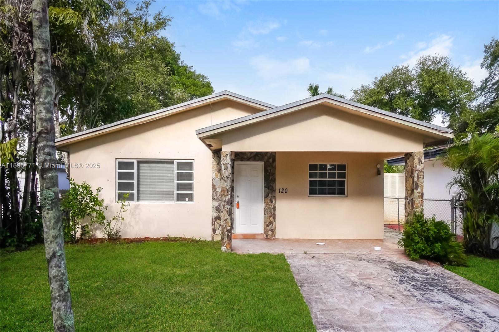 120 SW 7th Ter