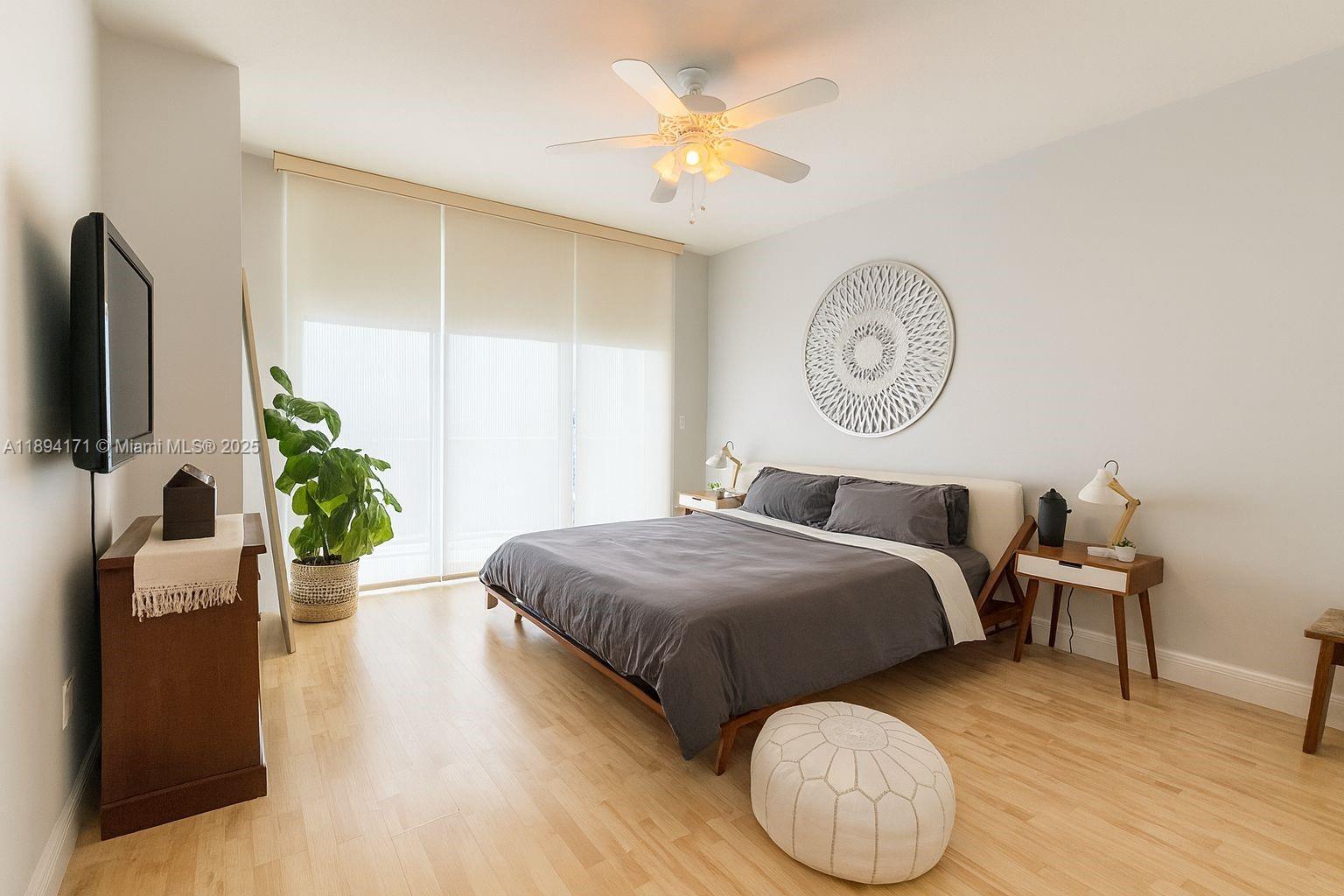 image Brickell On The River N T7