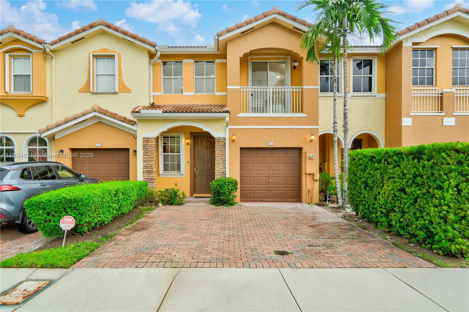 1010 NW 102nd Ct