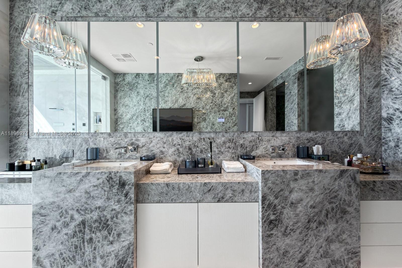 17975 Collins Ave #N-4602 Sunny Isles Beach, FL 33160