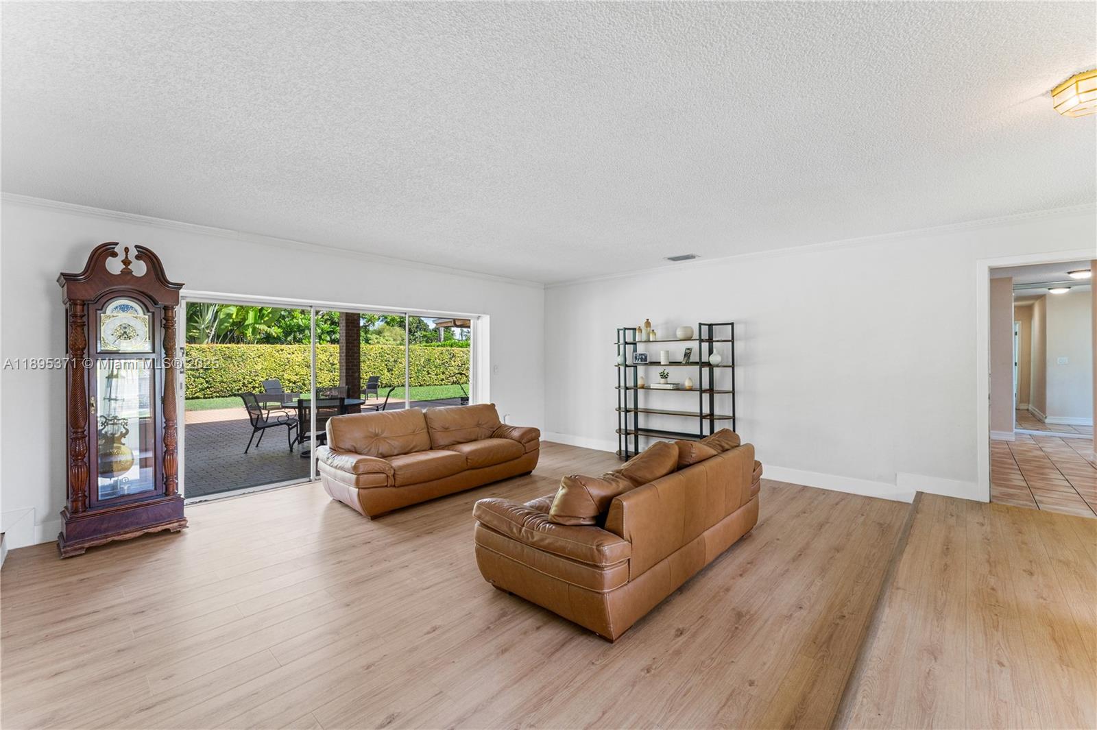 7205 SW 109th Ter Pinecrest, FL 33156