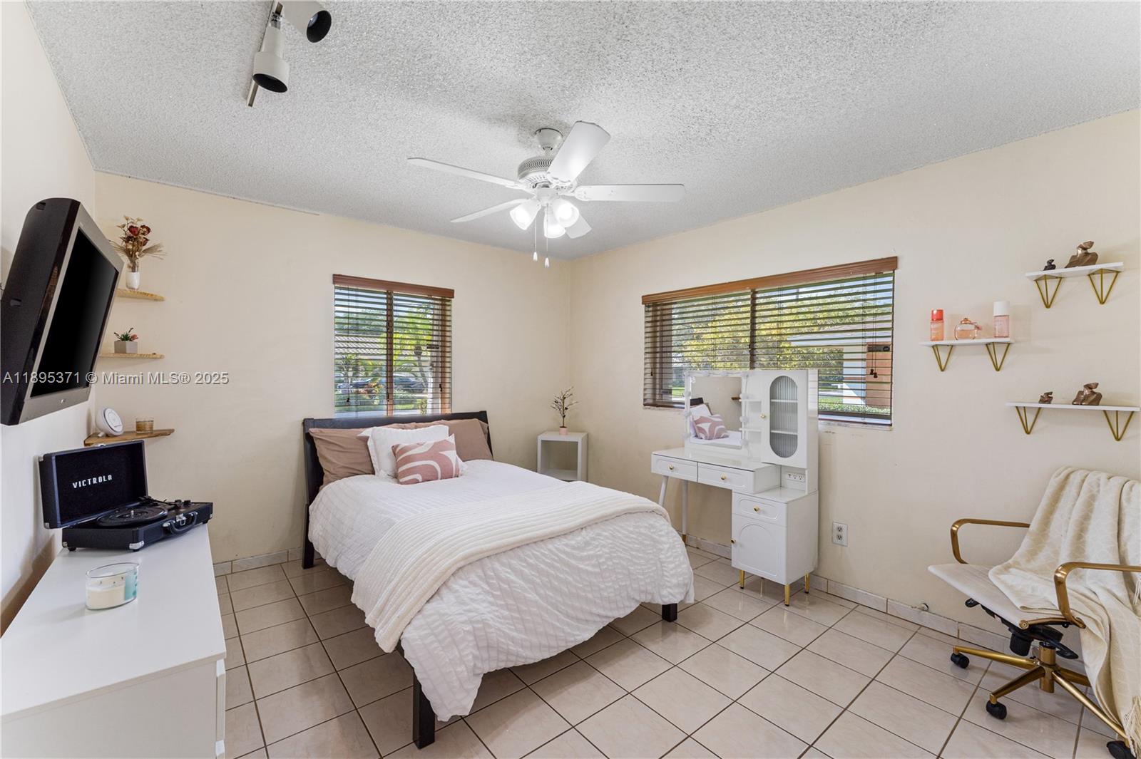 7205 SW 109th Ter Pinecrest, FL 33156