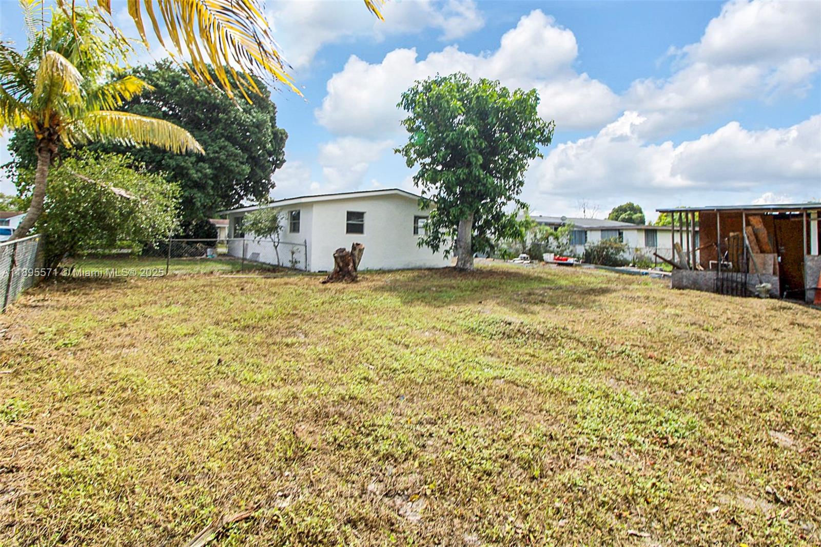 1617 NW 15th St Fort Lauderdale, FL 33311