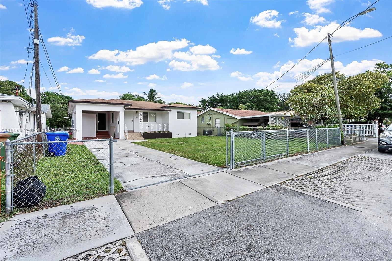 1221 NW 34th Ave #1221