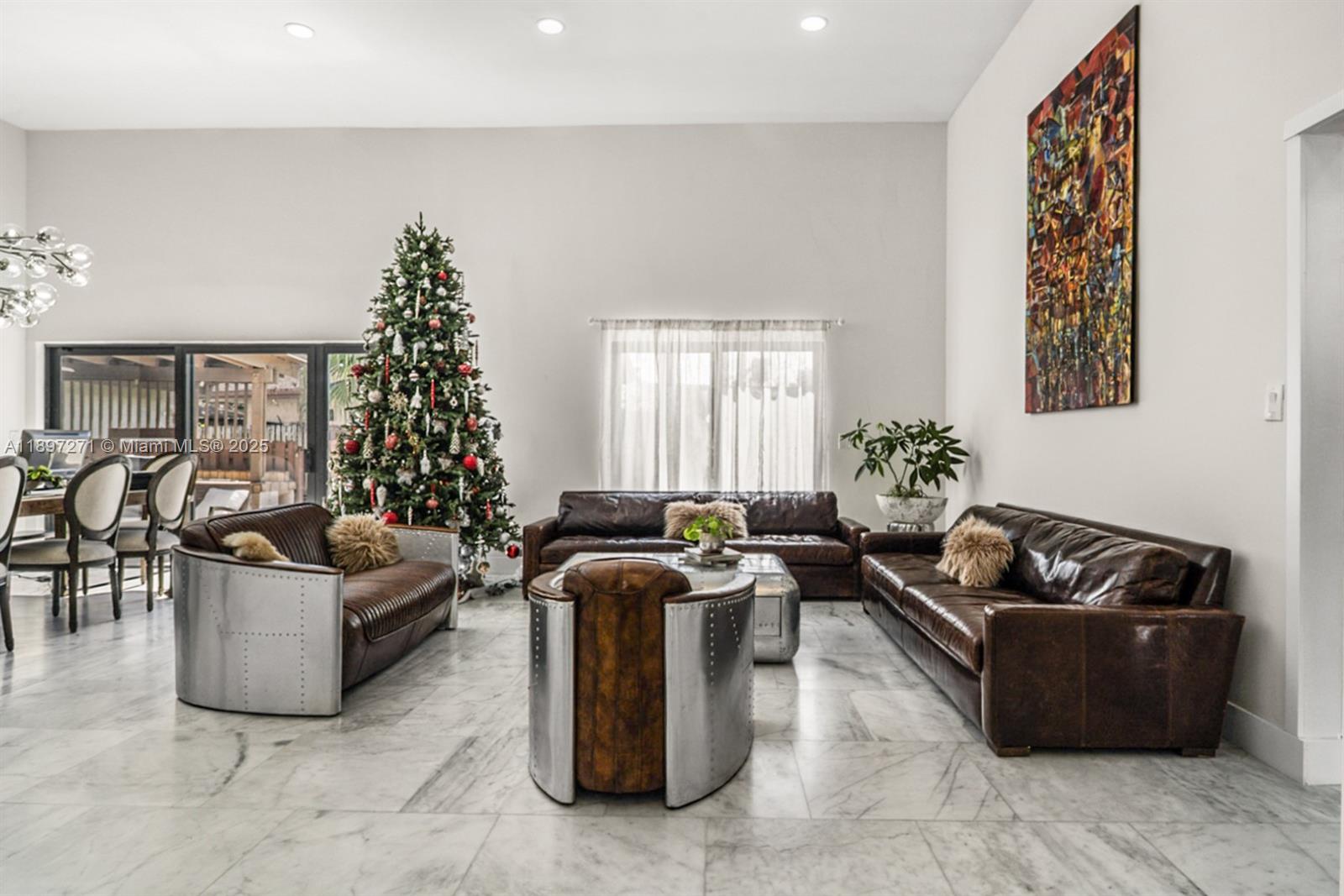 513 Leslie Dr Hallandale Beach, FL 33009