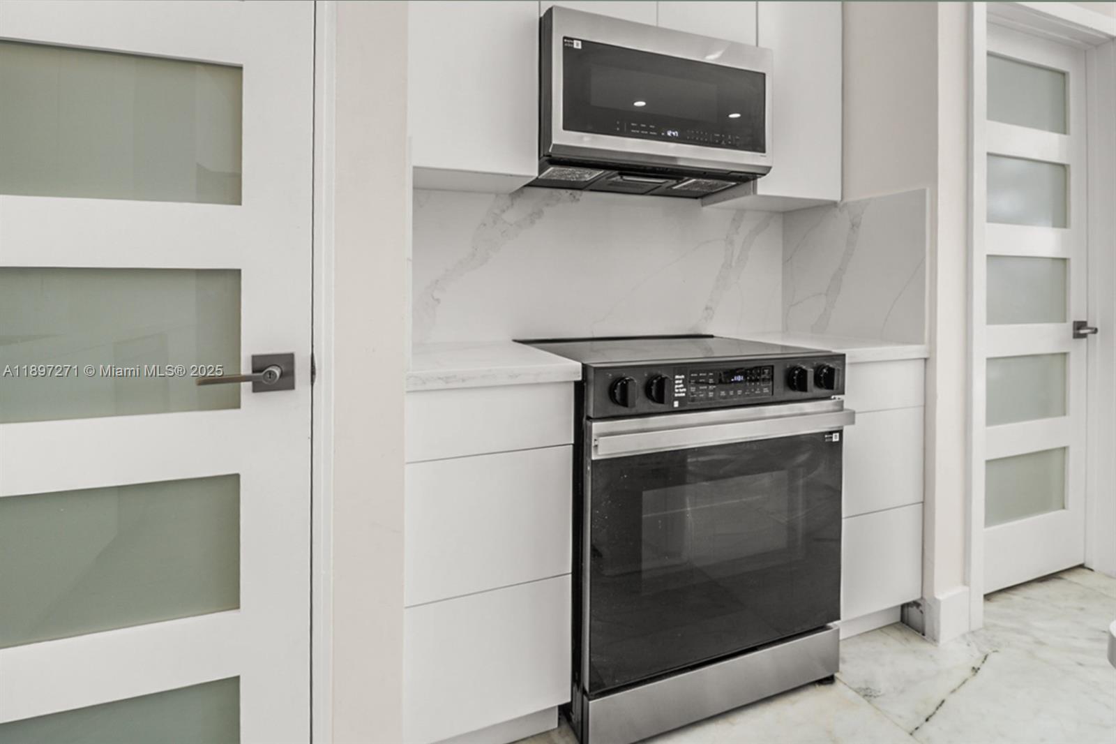 513 Leslie Dr Hallandale Beach, FL 33009