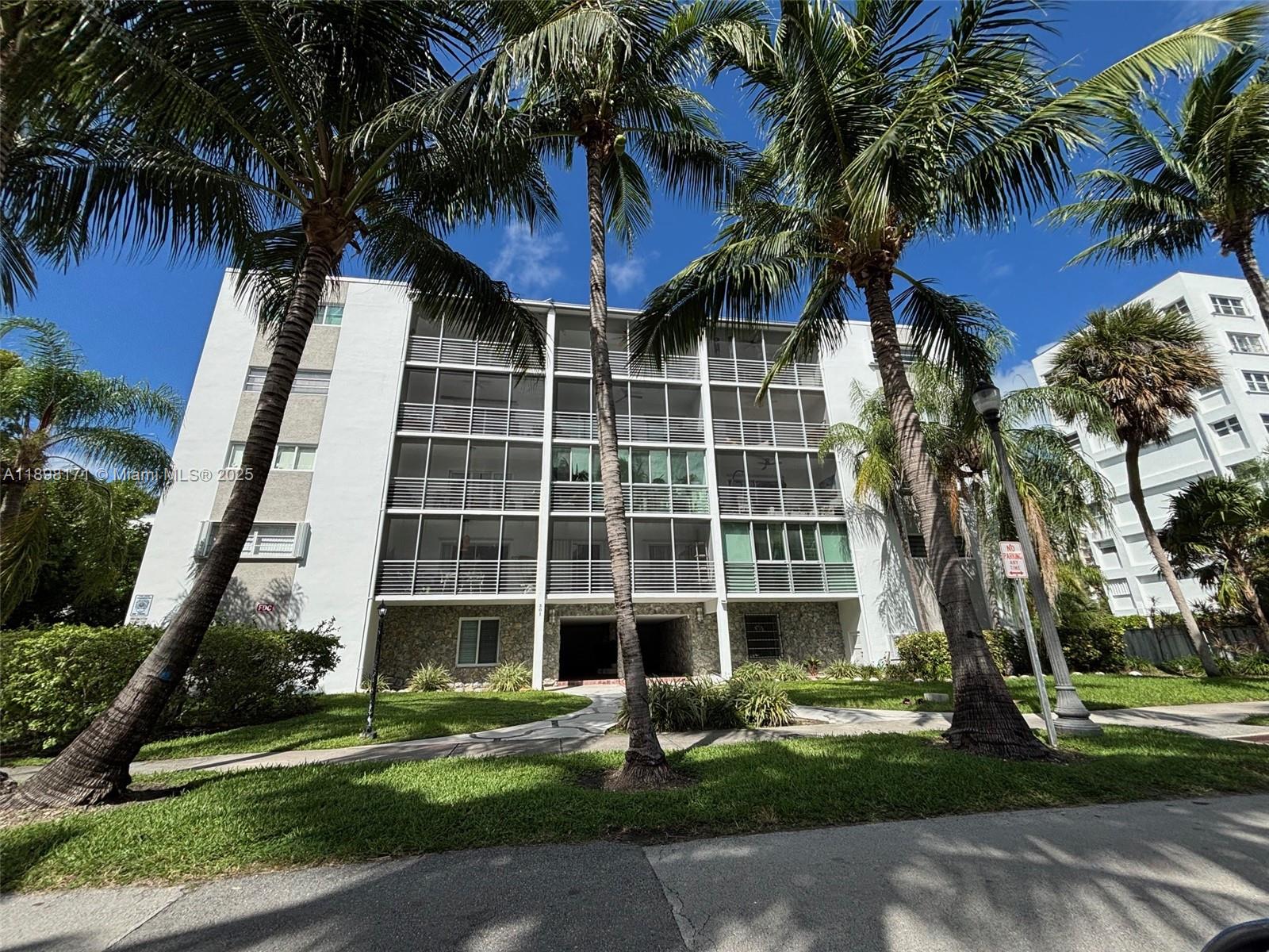 301 Sunrise Dr #2AE