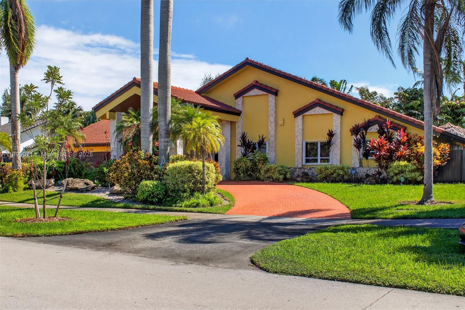 7720 SW 176th St