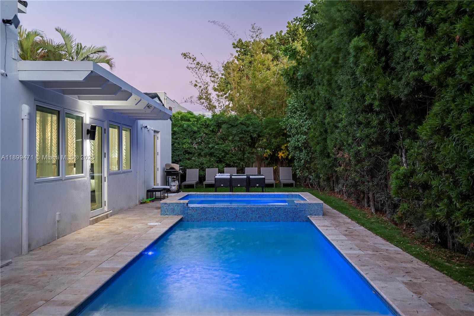 320 Polk St Hollywood, FL 33019