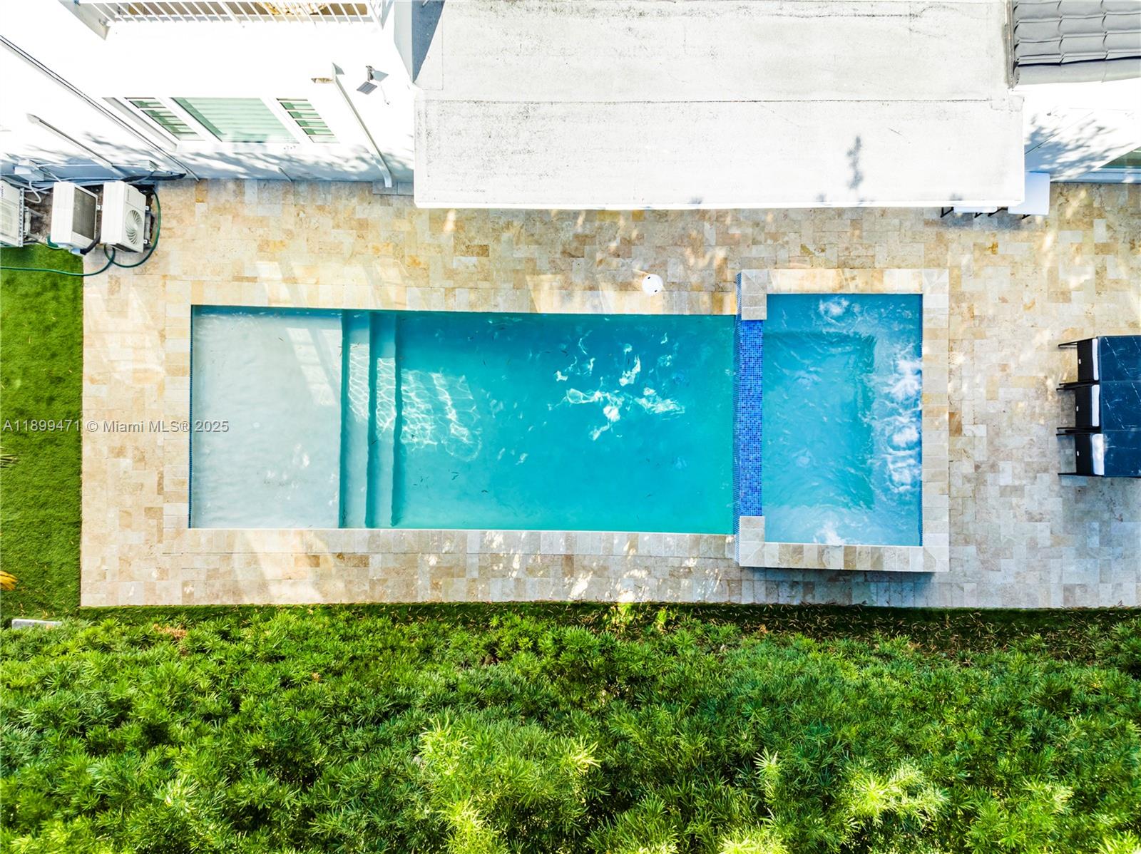 320 Polk St Hollywood, FL 33019