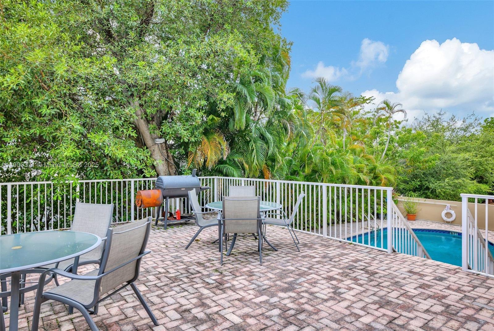 1050 SE 15th St #307 Fort Lauderdale, FL 33316