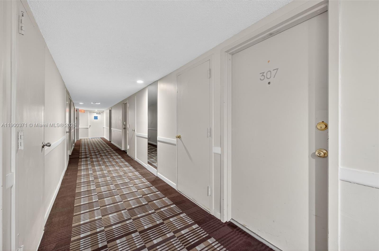 1050 SE 15th St #307 Fort Lauderdale, FL 33316