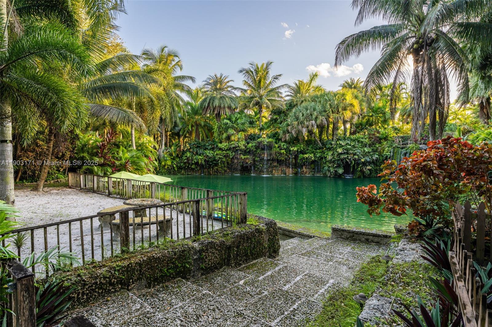 15000 SW 200th St Miami, FL 33187