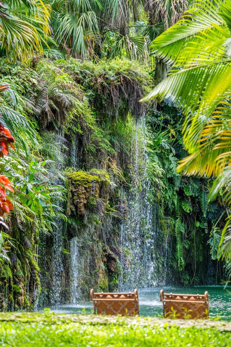 15000 SW 200th St Miami, FL 33187