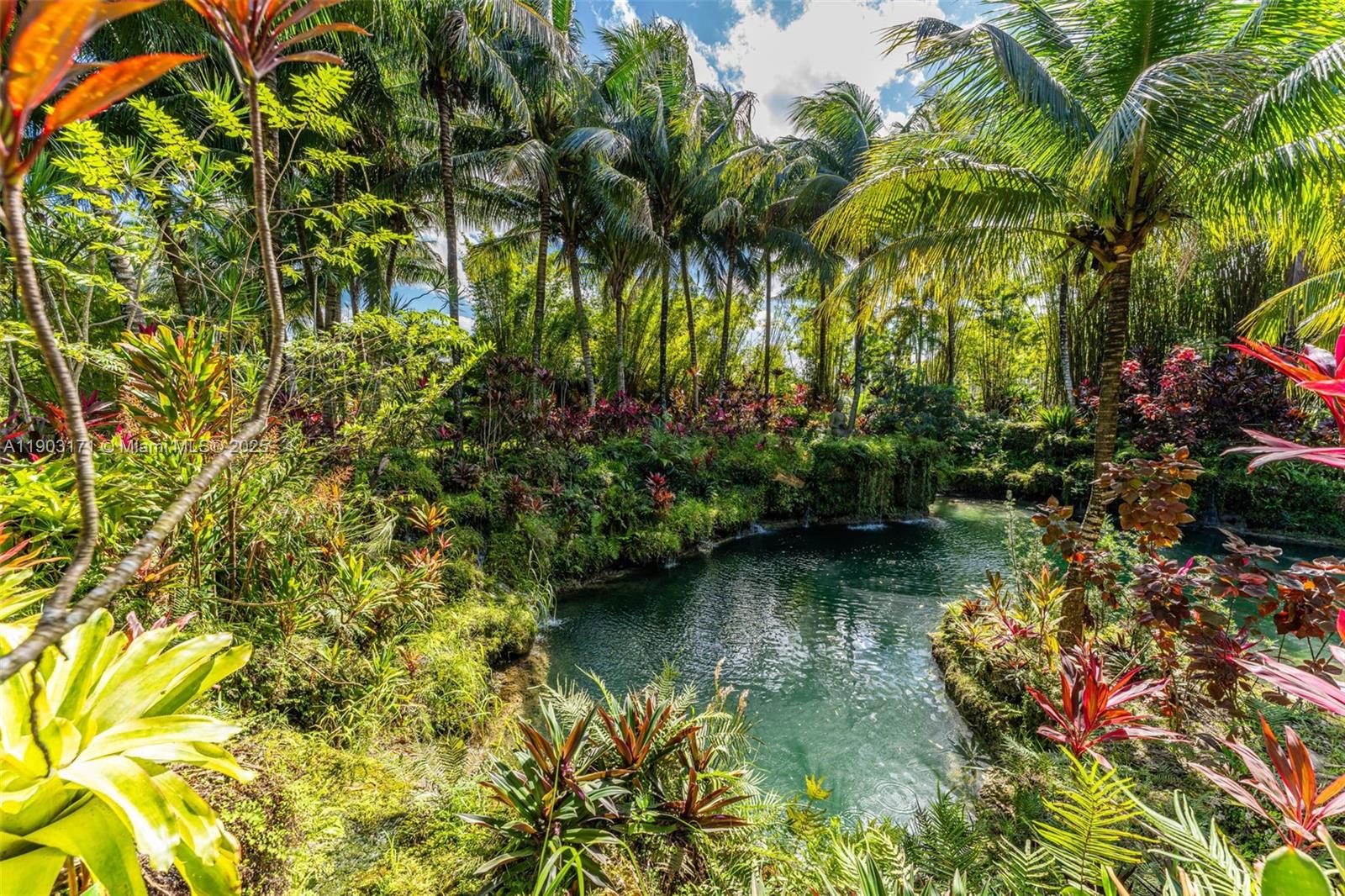 15000 SW 200th St Miami, FL 33187