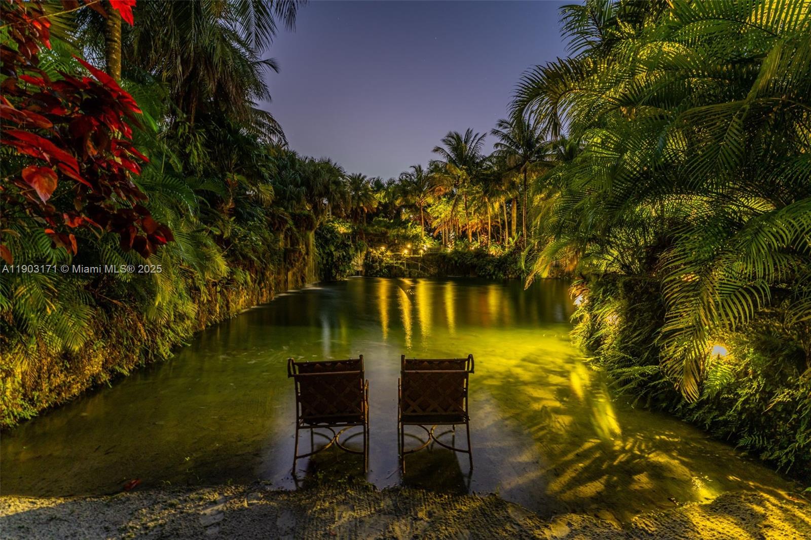 15000 SW 200th St Miami, FL 33187