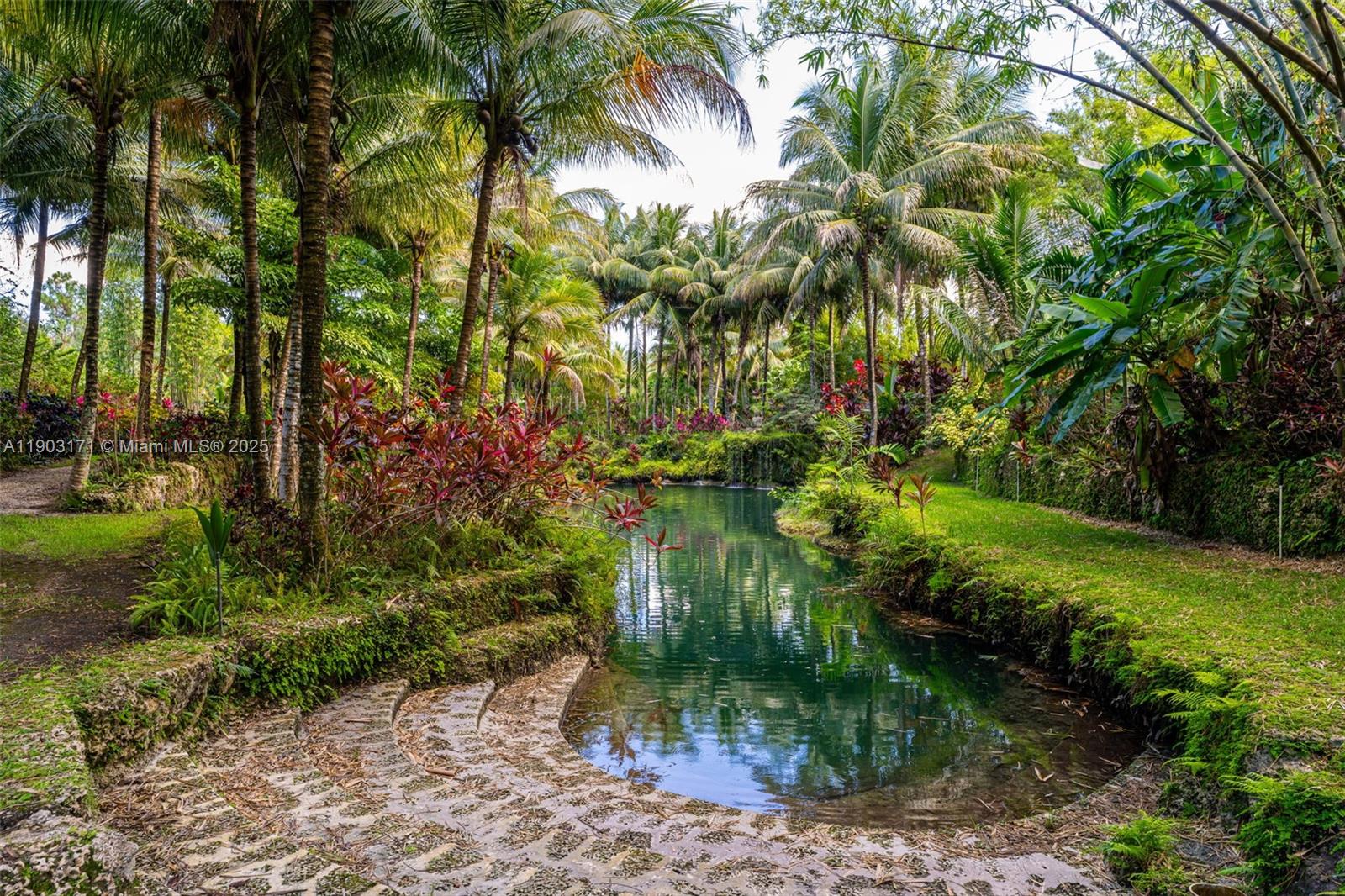 15000 SW 200th St Miami, FL 33187