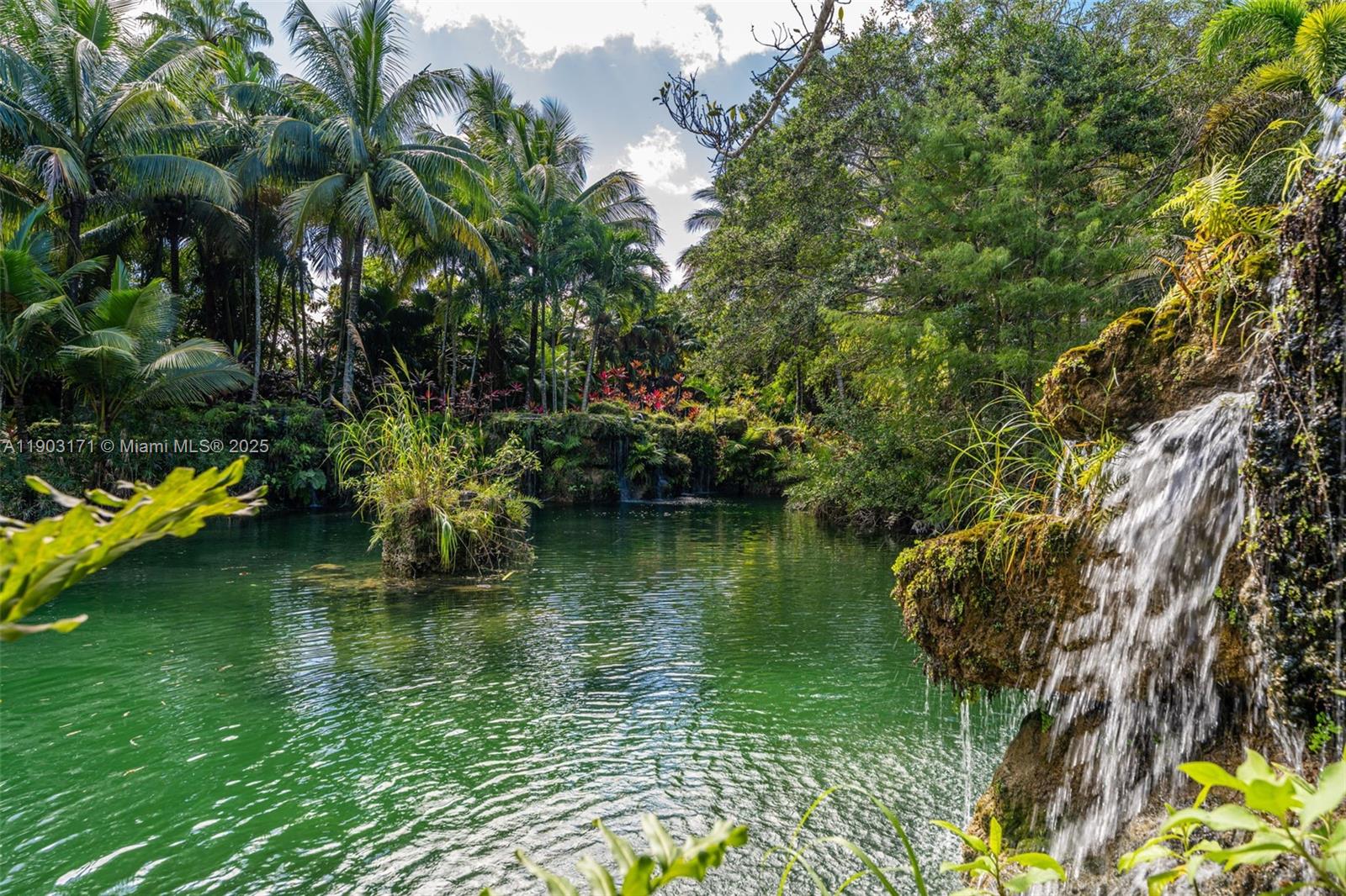 15000 SW 200th St Miami, FL 33187