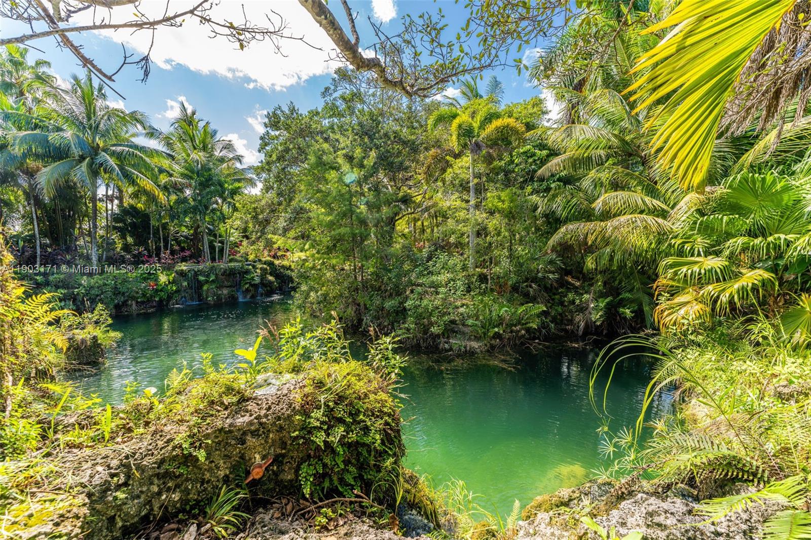 15000 SW 200th St Miami, FL 33187