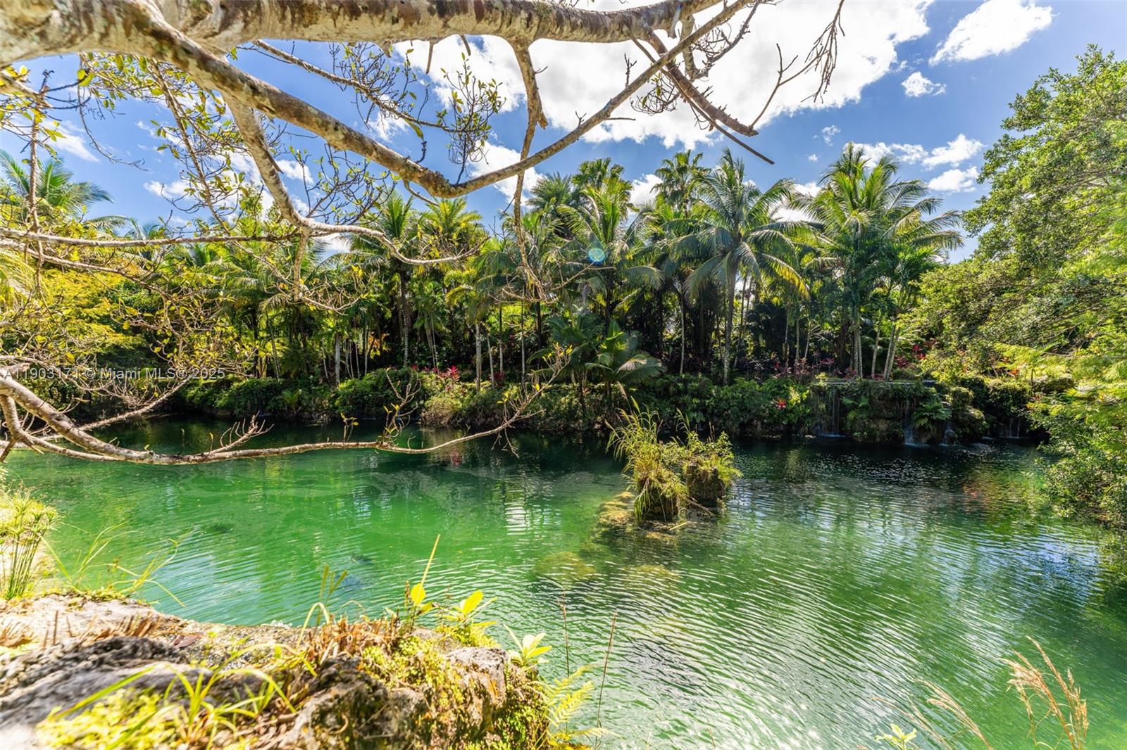 15000 SW 200th St Miami, FL 33187