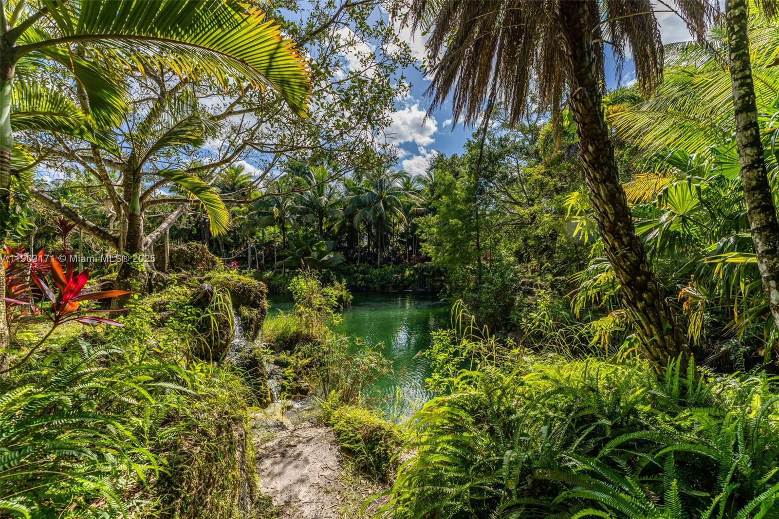 15000 SW 200th St Miami, FL 33187