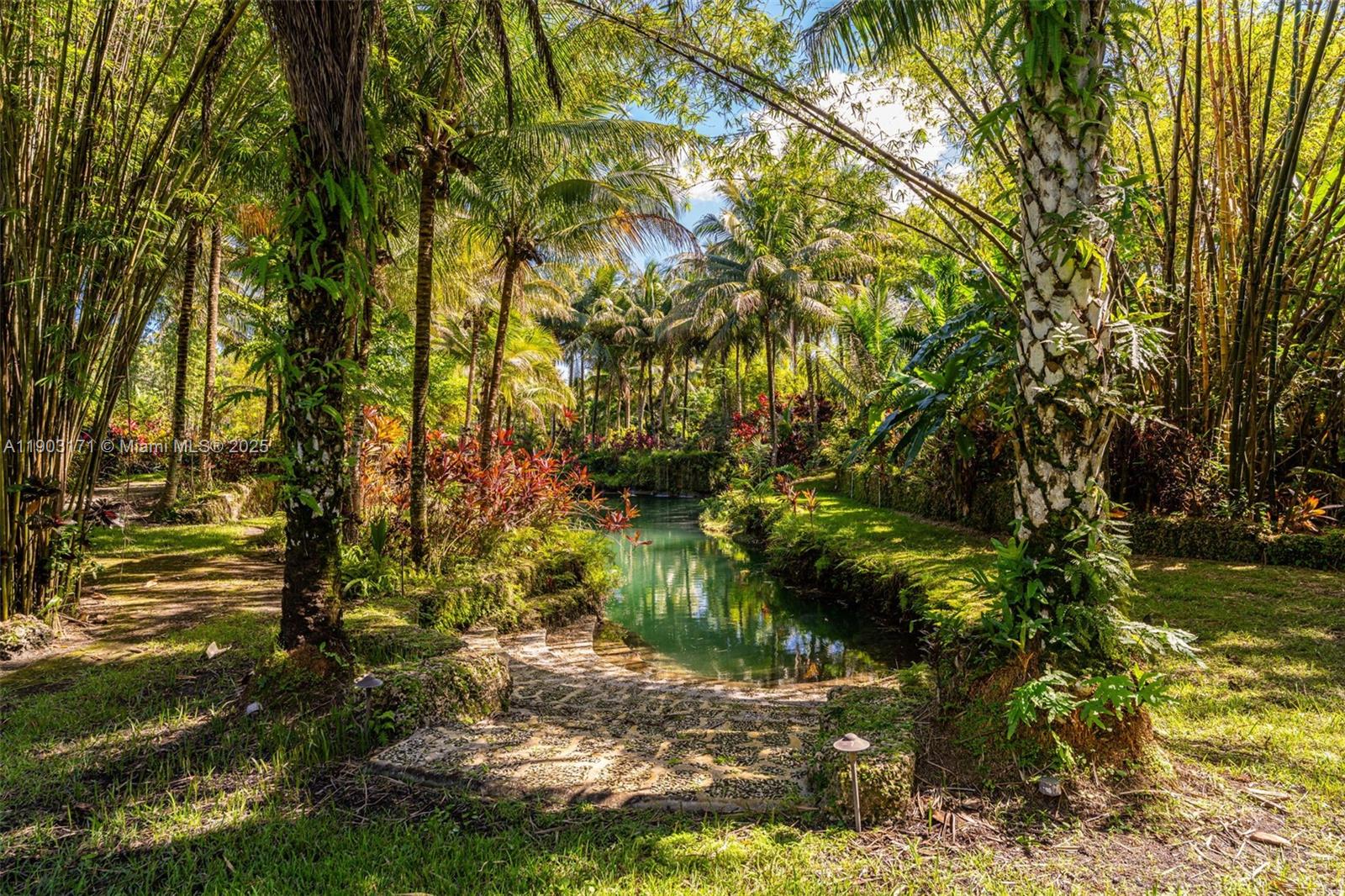 15000 SW 200th St Miami, FL 33187