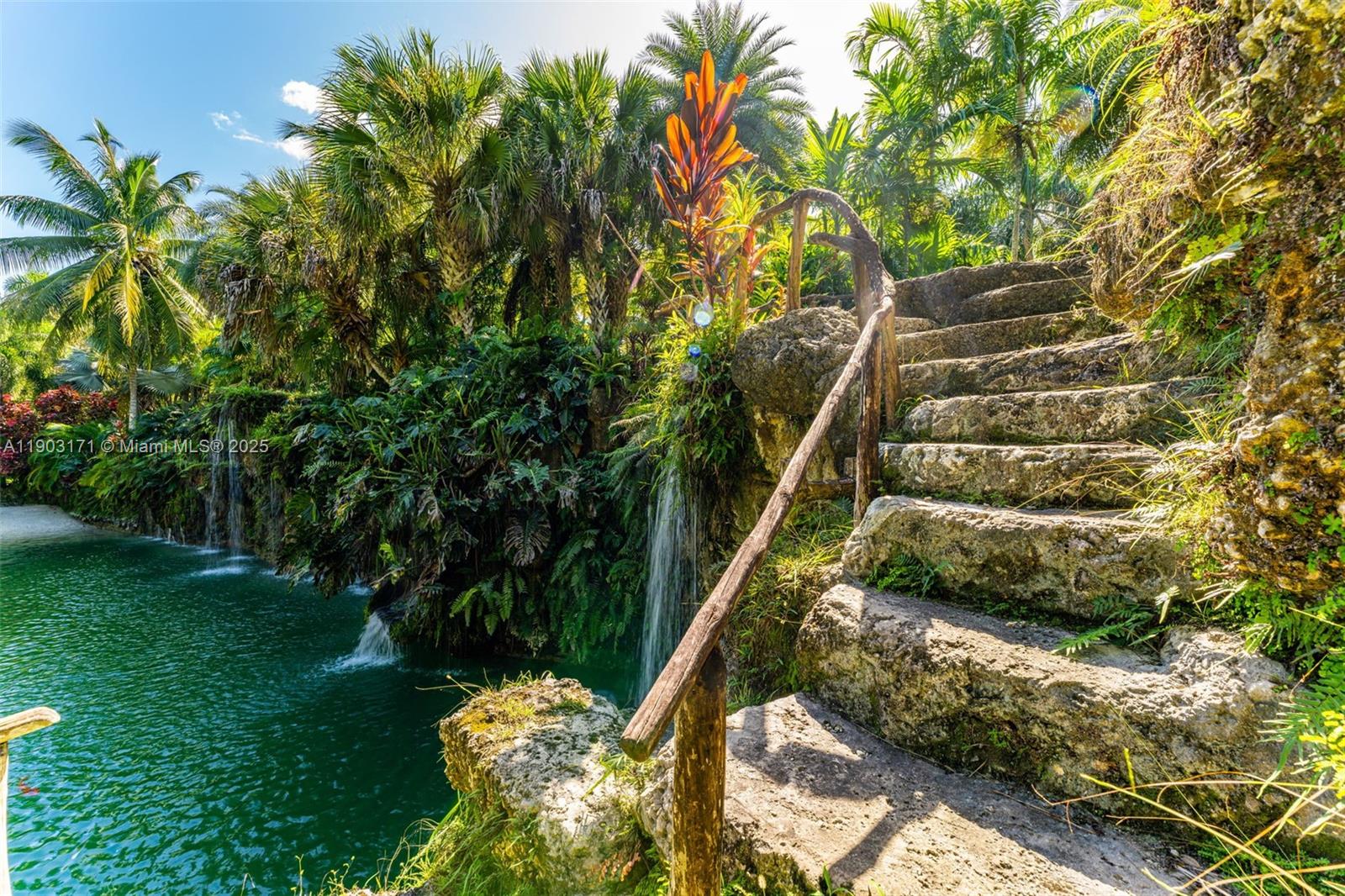 15000 SW 200th St Miami, FL 33187