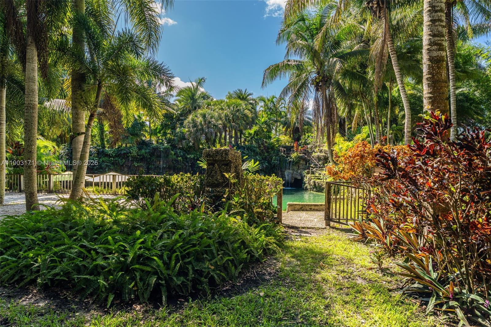 15000 SW 200th St Miami, FL 33187