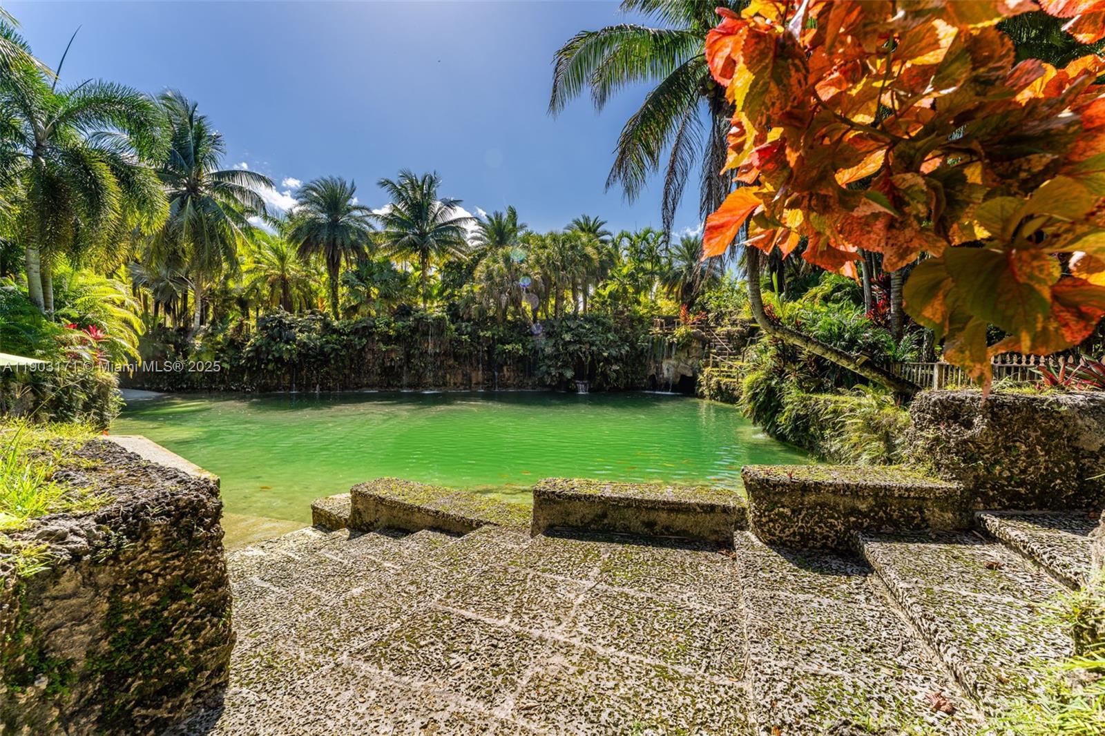 15000 SW 200th St Miami, FL 33187