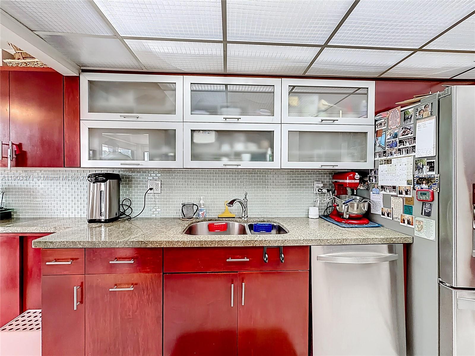 image Winston Towers 6003