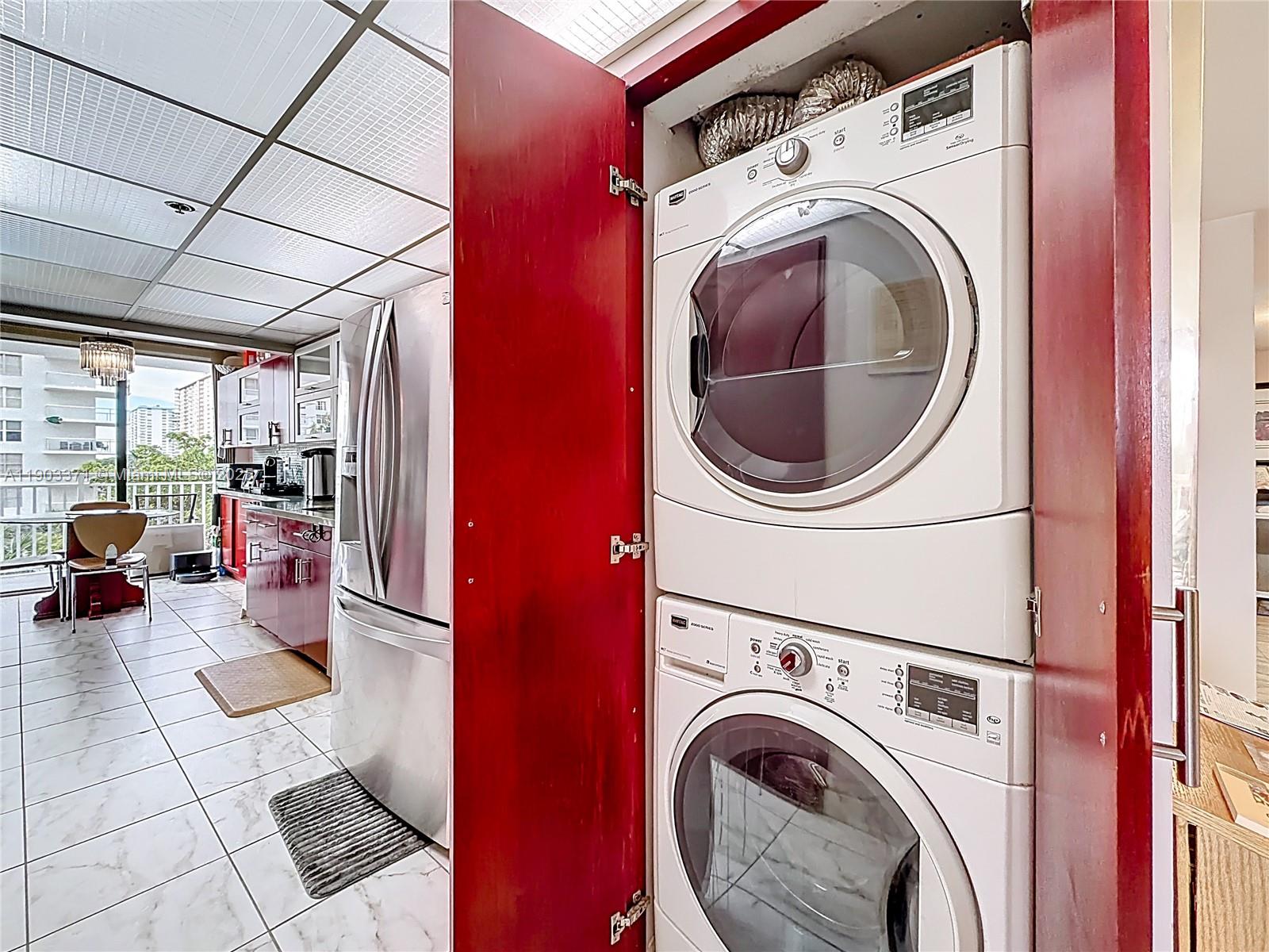 image Winston Towers 6007