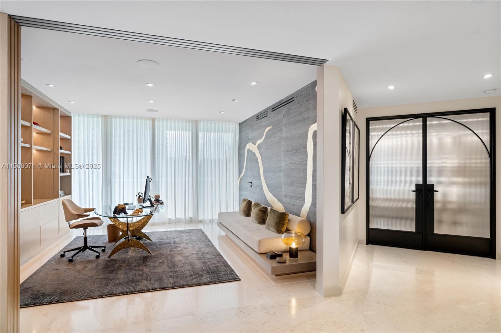 19955 NE 38th Ct #704 Aventura, FL 33180