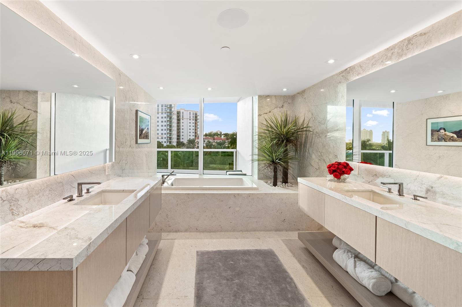 19955 NE 38th Ct #704 Aventura, FL 33180