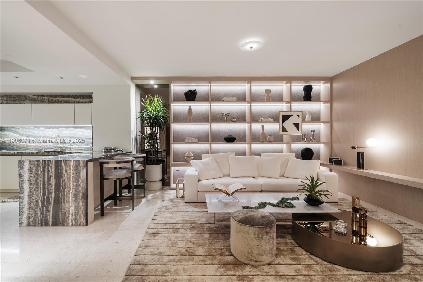 19955 NE 38th Ct #704 Aventura, FL 33180