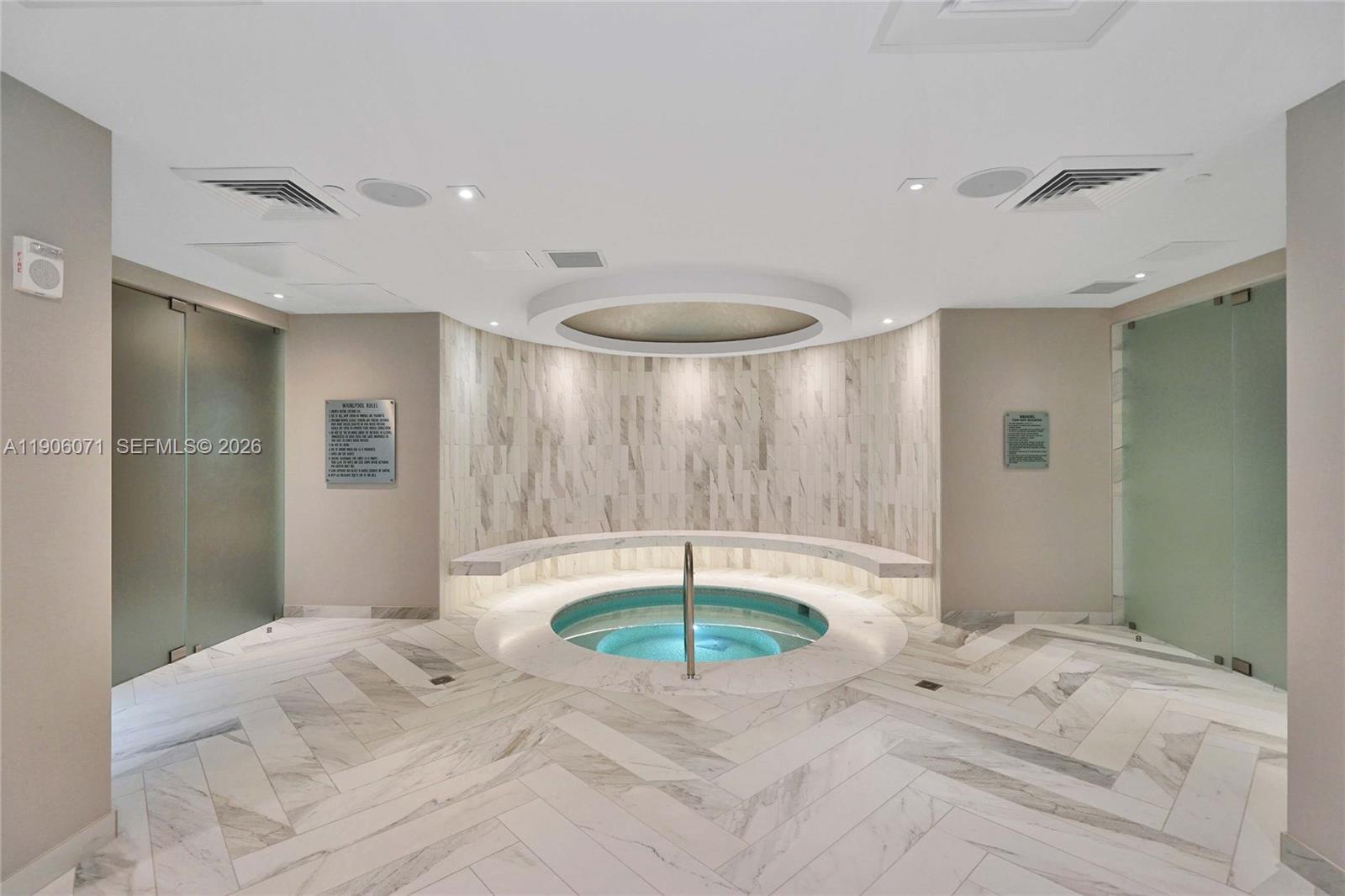 19955 NE 38th Ct #704 Aventura, FL 33180